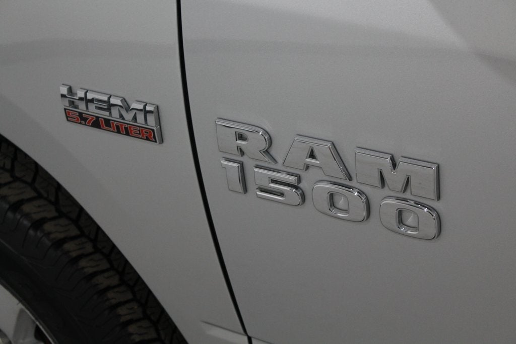 2017 RAM 1500 SLT